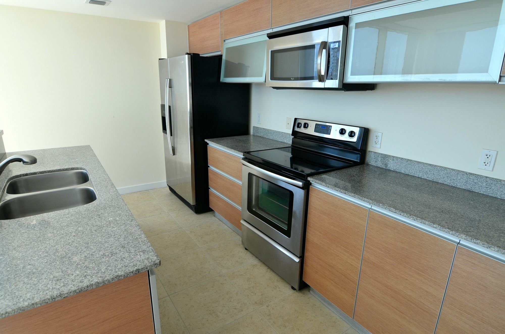Riviera Luxury Living At River Oaks Marina And Tower 迈阿密 外观 照片