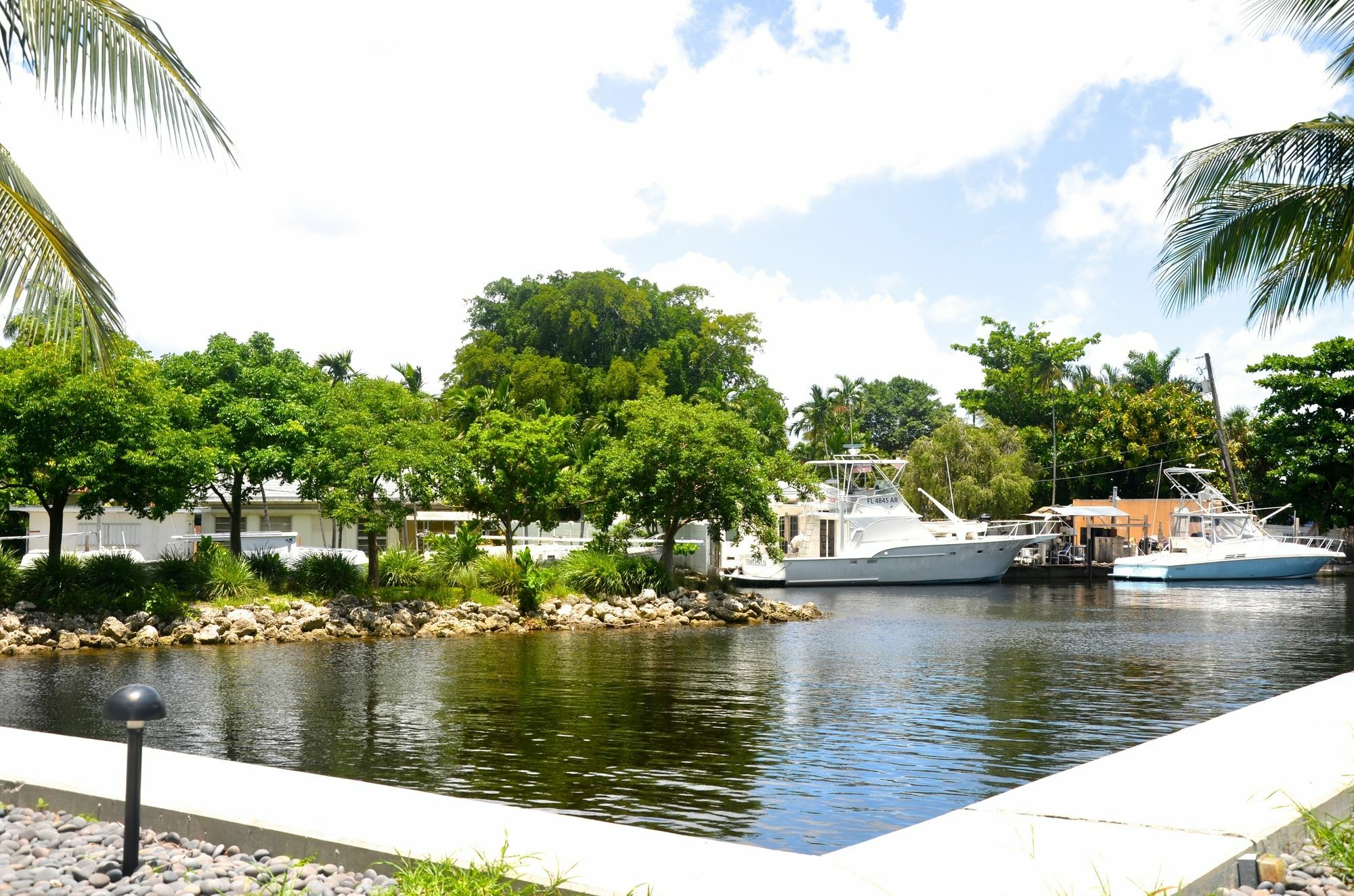 Riviera Luxury Living At River Oaks Marina And Tower 迈阿密 外观 照片