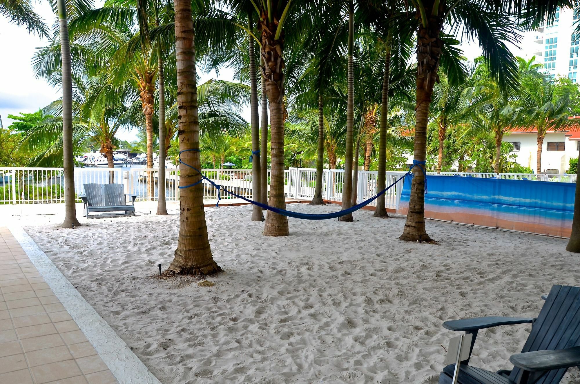 Riviera Luxury Living At River Oaks Marina And Tower 迈阿密 外观 照片