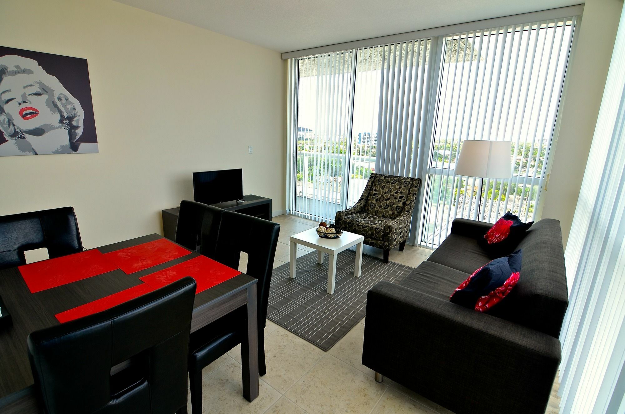 Riviera Luxury Living At River Oaks Marina And Tower 迈阿密 外观 照片